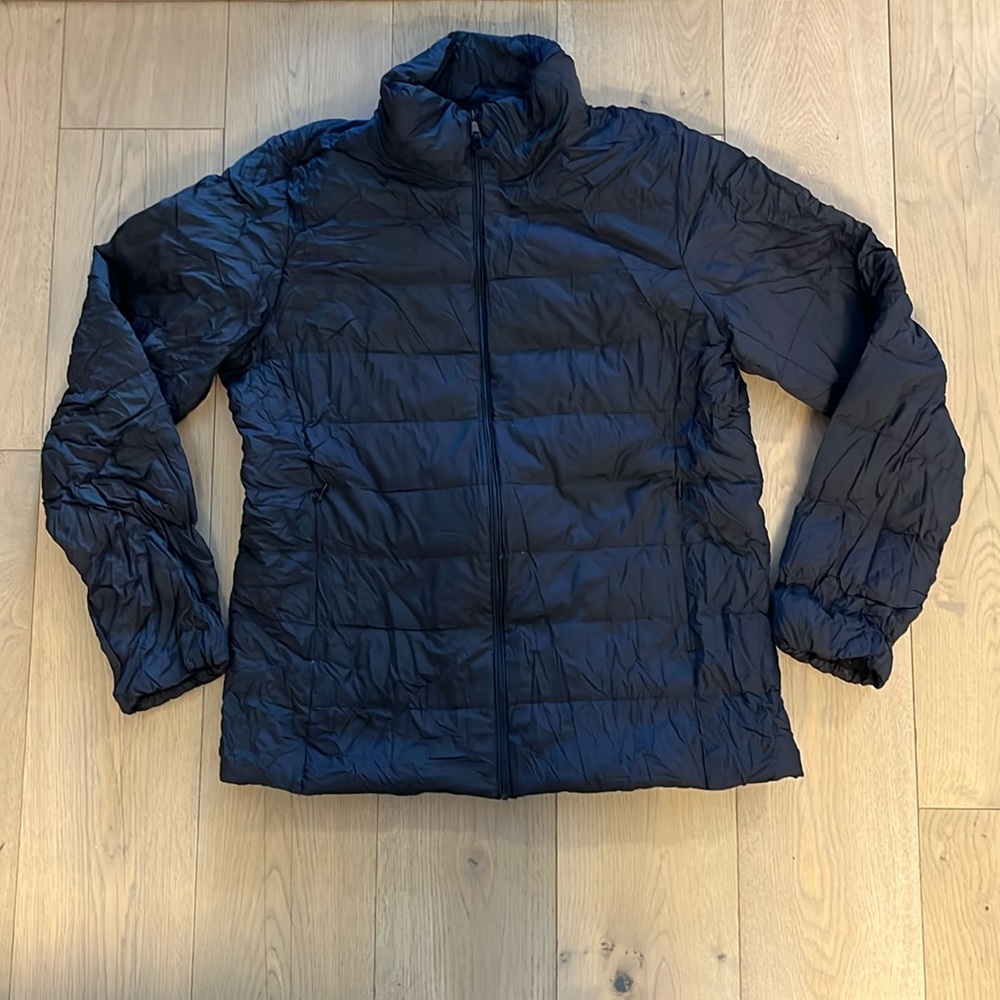 UNIQLO ultra light down jacket unisex